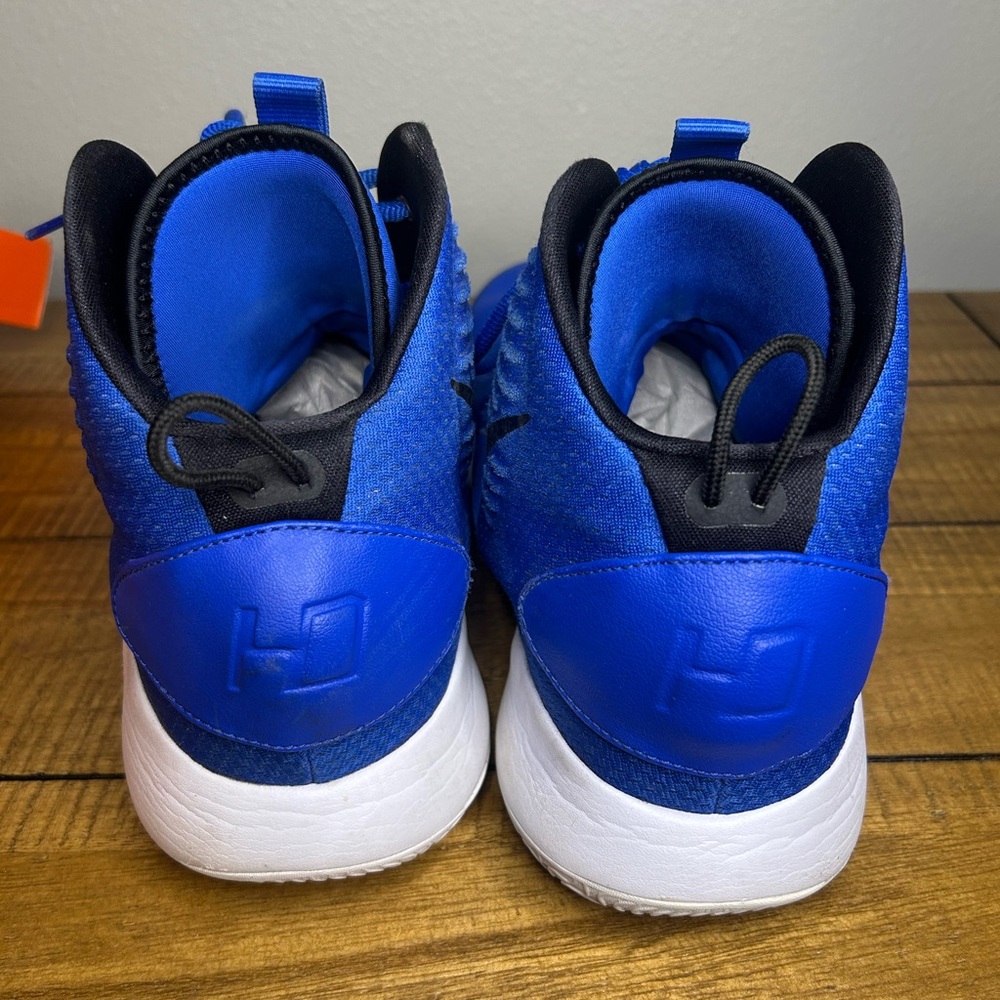 Nike Hyperdunks - image 2